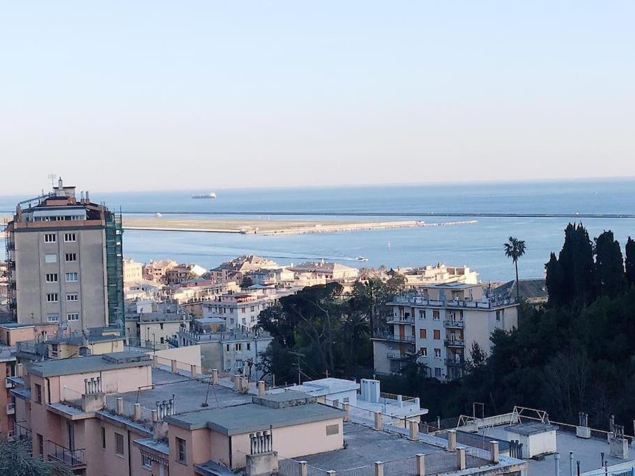 Vista sul mare dall'appartamento Ema & Grace, Genova Pegli